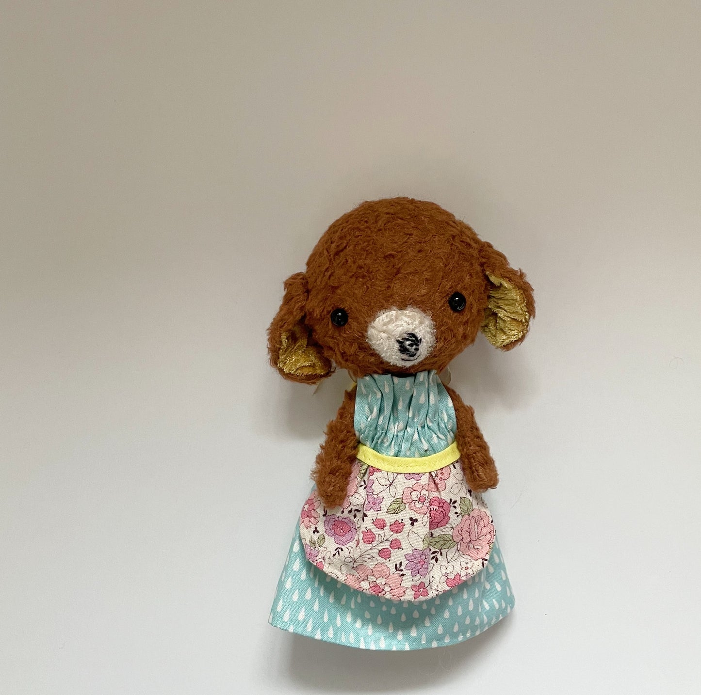 茶色のわんこ　Brown　Doggie